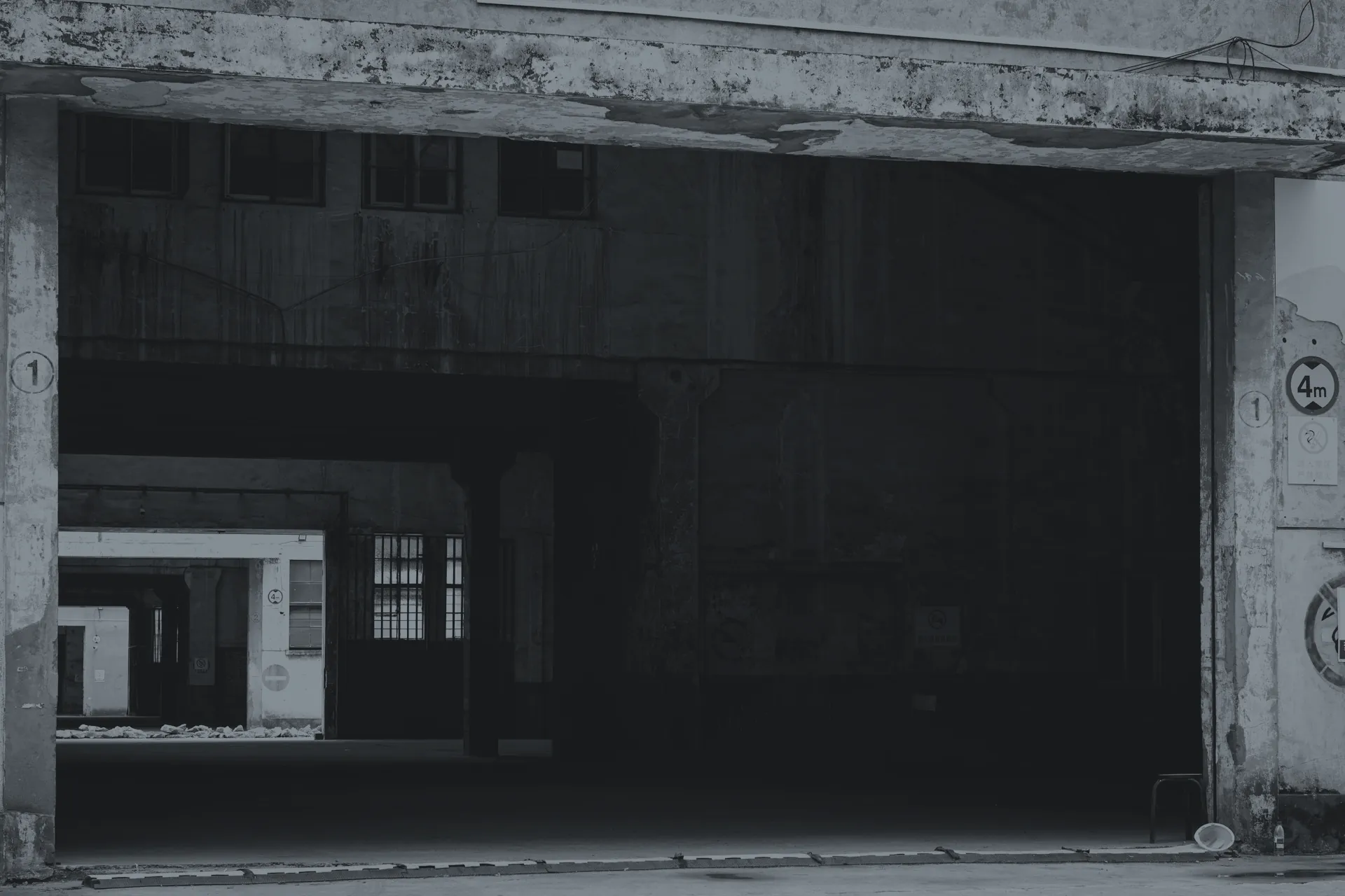 Industrial hall: steel structure and process lines along the bay.
